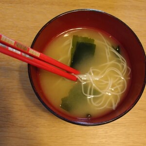 素麺入り味噌汁